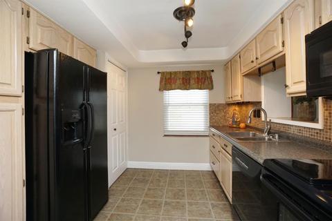 7900 Colette Ln, Cincinnati, OH 45224 photo 12