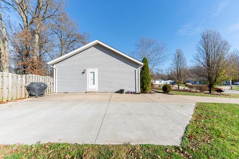 4227 E Fork Hills Dr, Batavia, OH 45103 photo 4