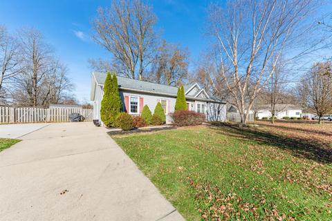 4227 E Fork Hills Dr, Batavia, OH 45103 photo 2
