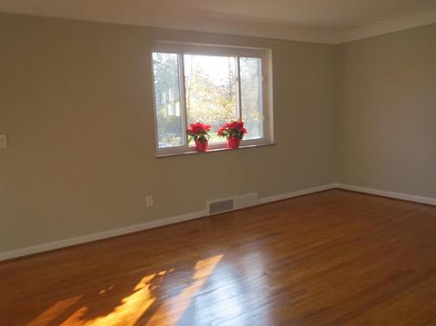 8617 Darnell Ave, Cincinnati, OH 45236 photo 2