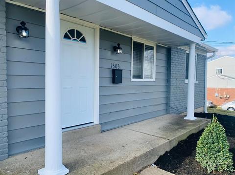 1303 Meredith Dr, Cincinnati, OH 45231 photo 2