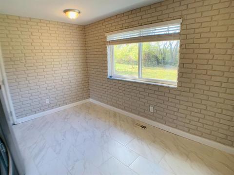 1303 Meredith Dr, Cincinnati, OH 45231 photo 17