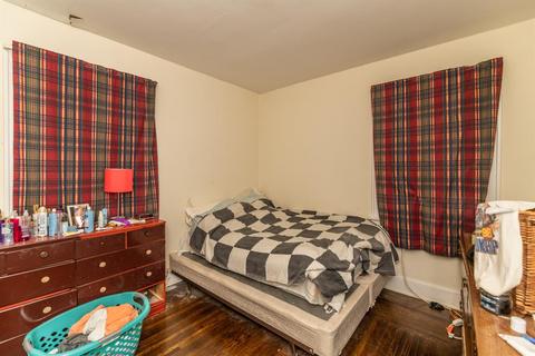 3902 Taylor Ave, Cincinnati, OH 45209 photo 8