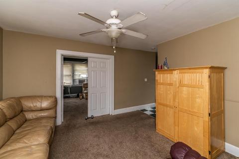 3902 Taylor Ave, Cincinnati, OH 45209 photo 2