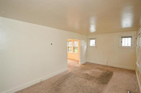 2749 Shaffer Ave, Cincinnati, OH 45211 photo 3