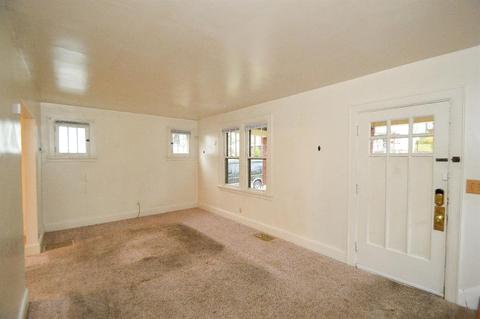 2749 Shaffer Ave, Cincinnati, OH 45211 photo 4