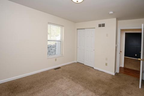 1699 Ashbrook Dr, Cincinnati, OH 45238 photo 23