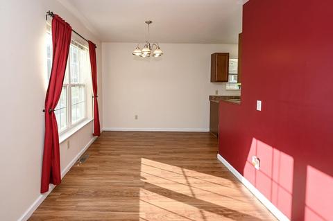 1699 Ashbrook Dr, Cincinnati, OH 45238 photo 8