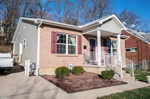 1699 Ashbrook Dr, Cincinnati, OH 45238 photo 2