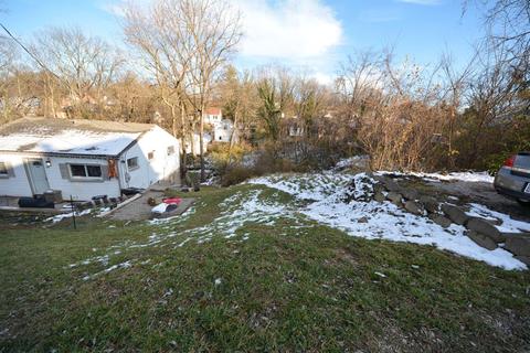 3062 Percy Ave, Cincinnati, OH 45211 photo 3