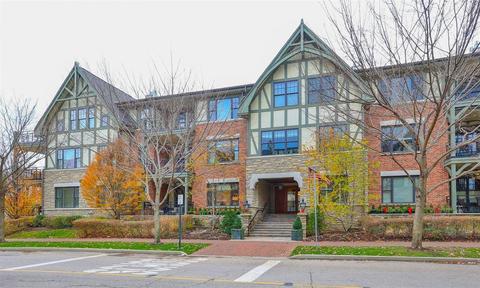 3901 West St #104, Mariemont, OH 45227 photo 1