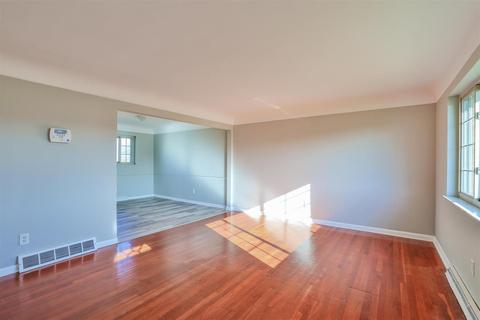 8831 Winton Rd, Cincinnati, OH 45231 photo 5