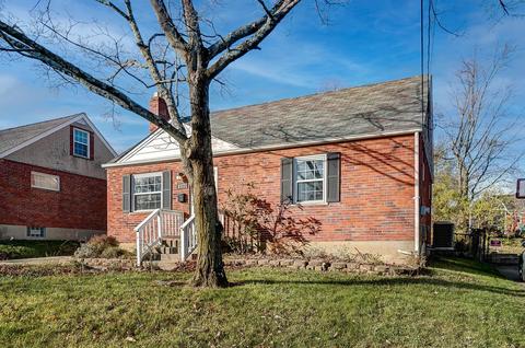 1683 Sanborn Dr, Reading, OH 45215 photo 2