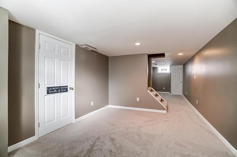1683 Sanborn Dr, Reading, OH 45215 photo 30
