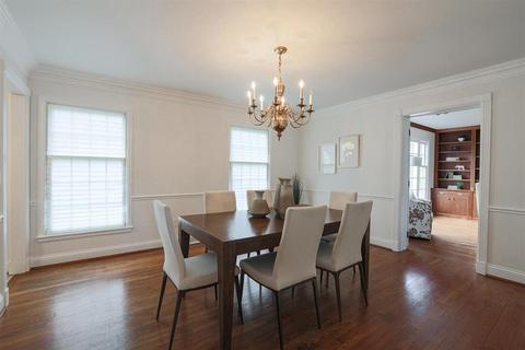 2884 Alpine Ter, Cincinnati, OH 45208 photo 13