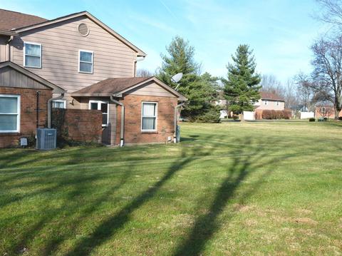 473 Mcintosh Dr, Cincinnati, OH 45255 photo 3