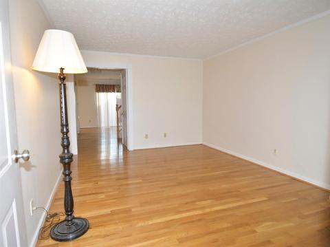 473 Mcintosh Dr, Cincinnati, OH 45255 photo 6