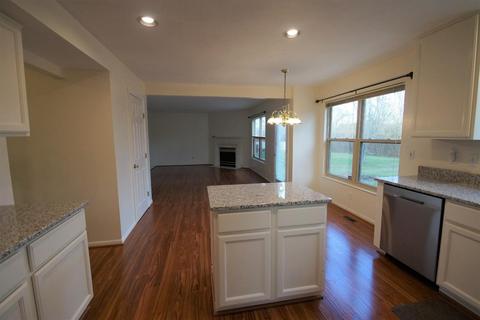 11656 Raphael Pl, Forest Park, OH 45240 photo 4