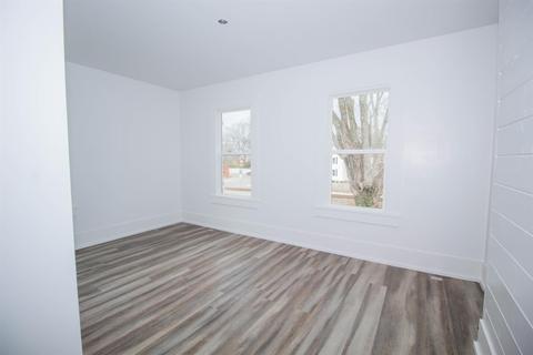 5704 Roe St, Cincinnati, OH 45227 photo 21