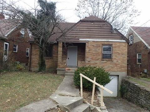 6024 Mayflower Ave, Golf Manor, OH 45237 photo 2