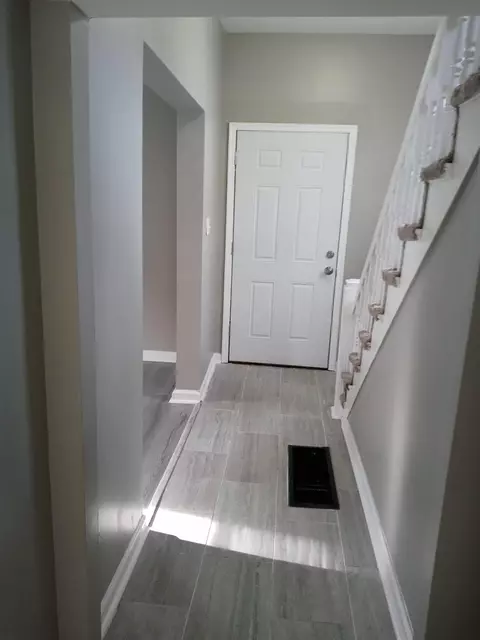 6924 Gilbert Ave, Cincinnati, OH 45239 photo 4
