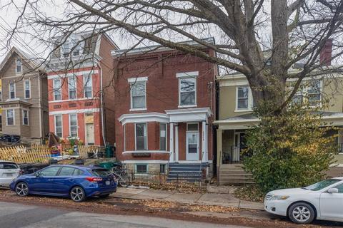 3208 Bishop St, Cincinnati, OH 45220 photo 1