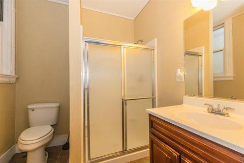3208 Bishop St, Cincinnati, OH 45220 photo 13