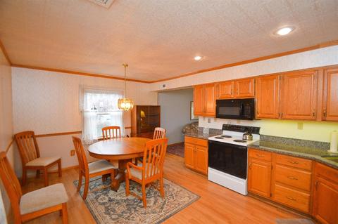 1119 Wellspring Dr, Cincinnati, OH 45231 photo 8