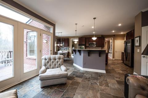 2640 Stonehaven Dr, Cincinnati, OH 45245 photo 17