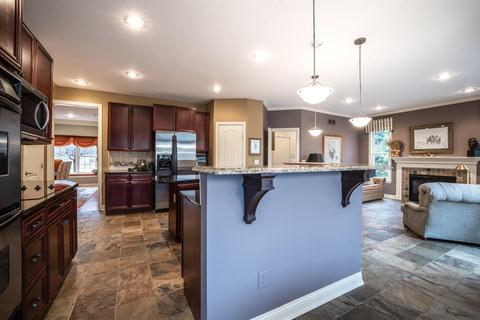 2640 Stonehaven Dr, Cincinnati, OH 45245 photo 14