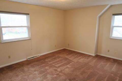 6864 Greenfield Dr, Cincinnati, OH 45224 photo 15