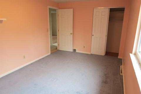 6864 Greenfield Dr, Cincinnati, OH 45224 photo 13
