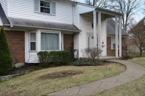 6864 Greenfield Dr, Cincinnati, OH 45224 photo 2