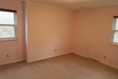 6864 Greenfield Dr, Cincinnati, OH 45224 photo 16