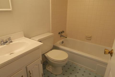 6864 Greenfield Dr, Cincinnati, OH 45224 photo 14