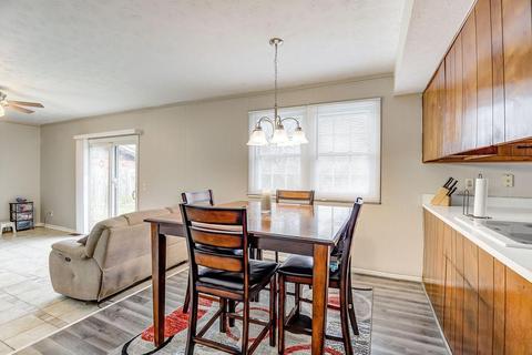 1102 Indra Ct, Forest Park, OH 45240 photo 7