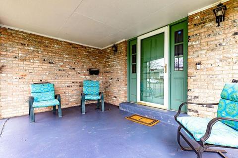 1102 Indra Ct, Forest Park, OH 45240 photo 2
