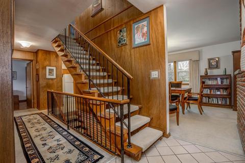7846 Glenbrook Ct, Cincinnati, OH 45224 photo 37
