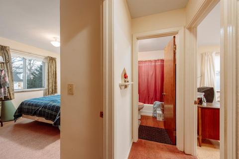 5161 Highview Dr, Cincinnati, OH 45238 photo 8