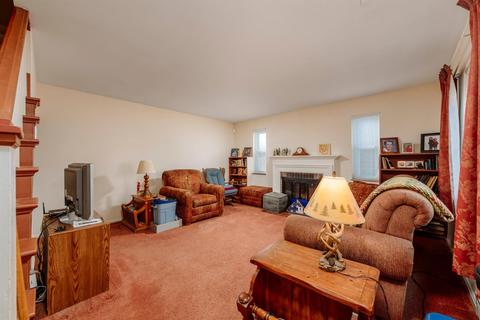 5161 Highview Dr, Cincinnati, OH 45238 photo 3