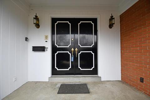 8541 Sturbridge Dr, Cincinnati, OH 45236 photo 3