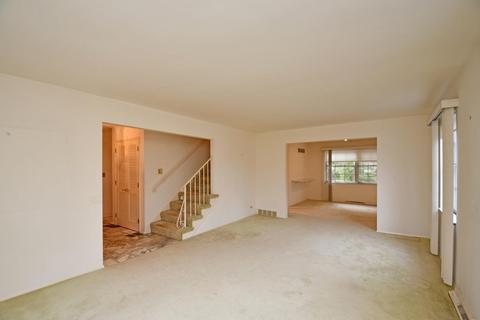 8541 Sturbridge Dr, Cincinnati, OH 45236 photo 17