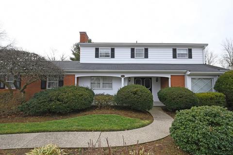 8541 Sturbridge Dr, Cincinnati, OH 45236 photo 2