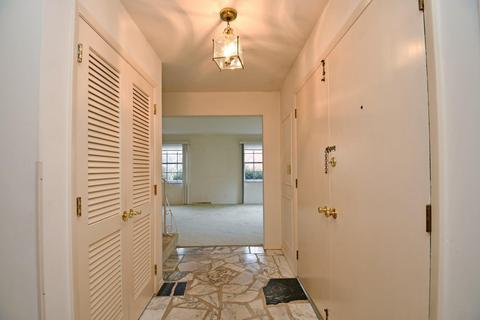 8541 Sturbridge Dr, Cincinnati, OH 45236 photo 5