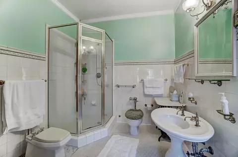 3886 Reading Rd, Cincinnati, OH 45229 photo 21