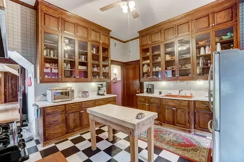 3886 Reading Rd, Cincinnati, OH 45229 photo 13