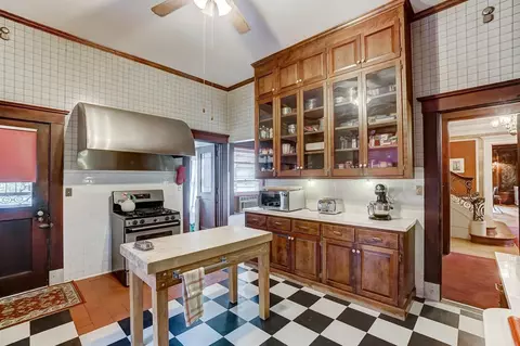 3886 Reading Rd, Cincinnati, OH 45229 photo 12