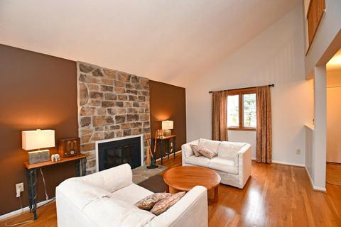 4800 Flintlock Dr, Cincinnati, OH 45244 photo 8