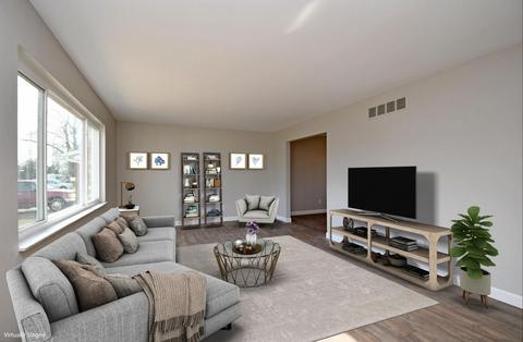 724 Daphne Ct, Forest Park, OH 45240 photo 4