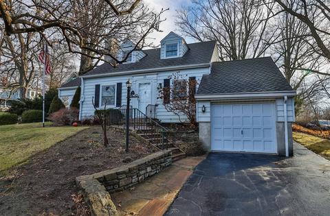 10 Elm Ave, Wyoming, OH 45215 photo 2